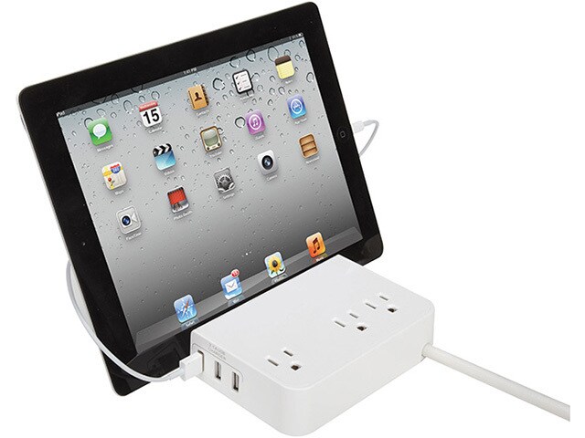Nexxtech 3 Outlet Surge Block with 3 USB ports