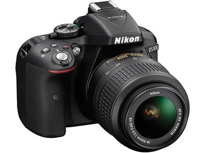 Nikon D5300 24.2 MP AF-S DX 18-55mm f/3.5-5.6 VR II Kit - Grey