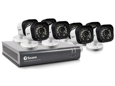 Système de sécurité 720p à 8 canaux intérieur/extérieur, jour/nuit avec enregistreur numérique à 1 To et 8 caméras T835 SWDVK-816008de Swann