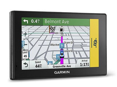 GPS DriveAssist 51 LMT-S de Garmin avec caméra de tableau de bord intégré