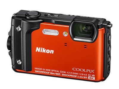 Appareil-photo numérique étanche à 16 Mpx Coolpix W300 de Nikon– orange
