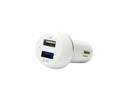 Chargeur pour la voiture à deux ports USB de 2,4 A et 1 A USB2AMP de LBT – blanc
