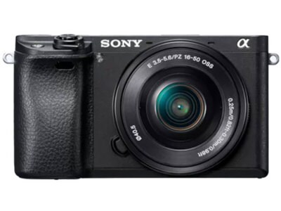 Appareil photo sans miroir à 24,2 Mpx a6300 de Sony avec objectif SELP1650 16-50 MM f/3.5-5.6 OSS — noir