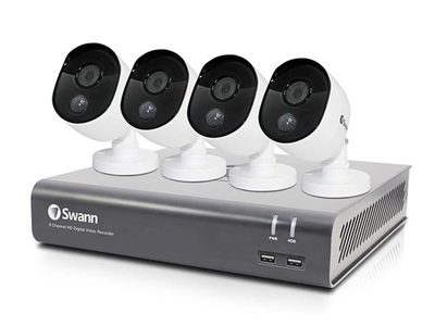 Système de sécurité à 8 canaux 1080p avec DVR de 1 To et 4 caméras de sécurité sous dôme à capteur thermique SWDVK-845804 de Swann