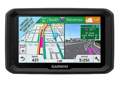 Navigateur GPS pour camion dezl (TM) 580 LMT-S de 5 po par Garmin (Amérique du Nord)