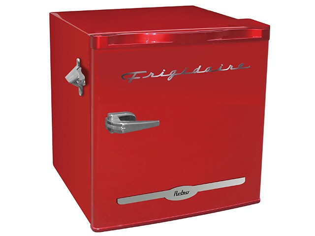 Réfrigérateur bar rétro Frigidaire de 1,6 pieds cube avec ouvre-bouteille sur le côté – Rouge