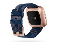 Montre intelligente Versa 2™ de Fitbit® - Édition Spéciale - Bande tissée rose et bleu marine