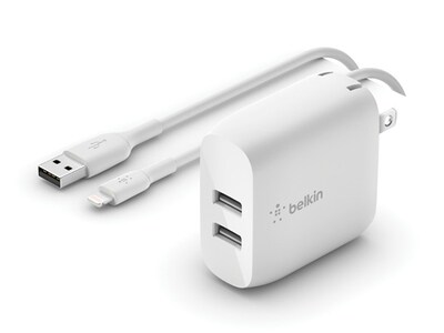Chargeur mural à deux ports USB-A 24 W BOOST↑CHARGE™ de Belkin + câble de charge Lightning vers USB A - blanc