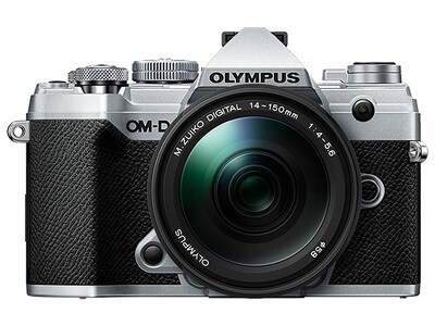 Appareil-photo sans miroir à 20,4 Mpx OM-D E-M5 Mark III de Olympus avec objectif M.ZUIKO 14-150 mm f/4-5,6 - argent