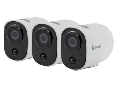 Caméra de sécurité IP extérieure sans fil Wi-Fi sans fil Xtreem® 1080p de Swann - paquet de 3 - blanc