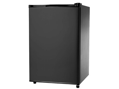 Igloo 4.6 Cu-ft Refrigerator - Black